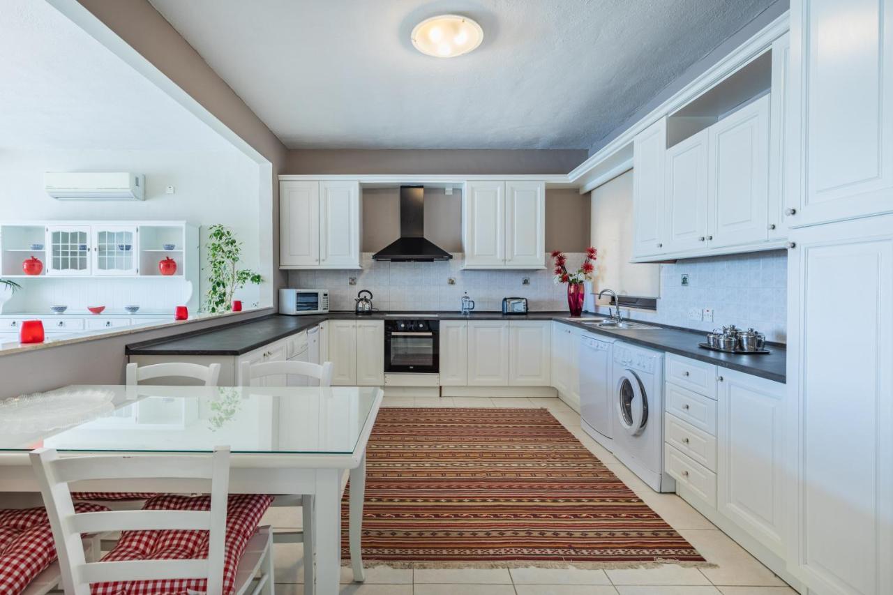 Stunning - Seafront 3-Bedroom 6Th Floor スリーマ エクステリア 写真